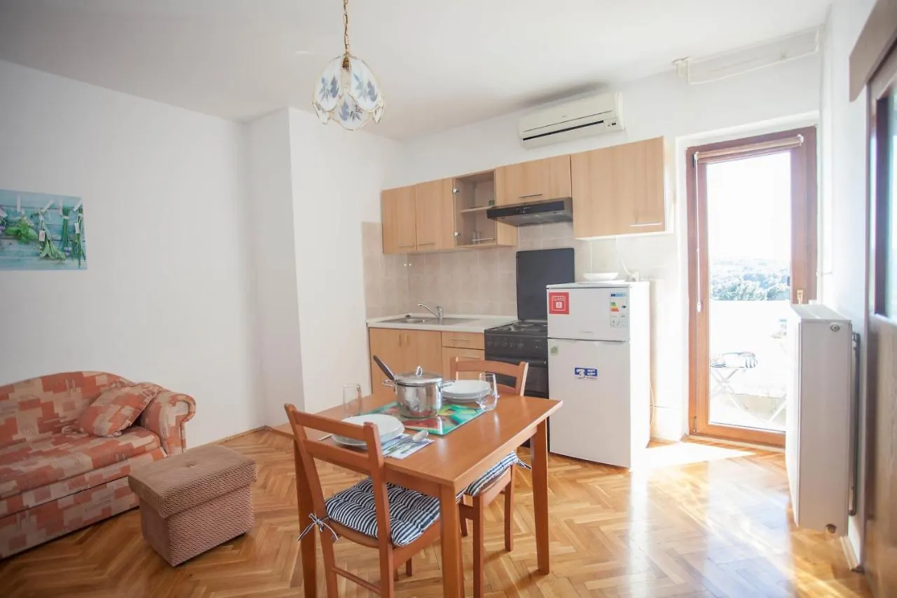 Apartments And Room Agata Banjole