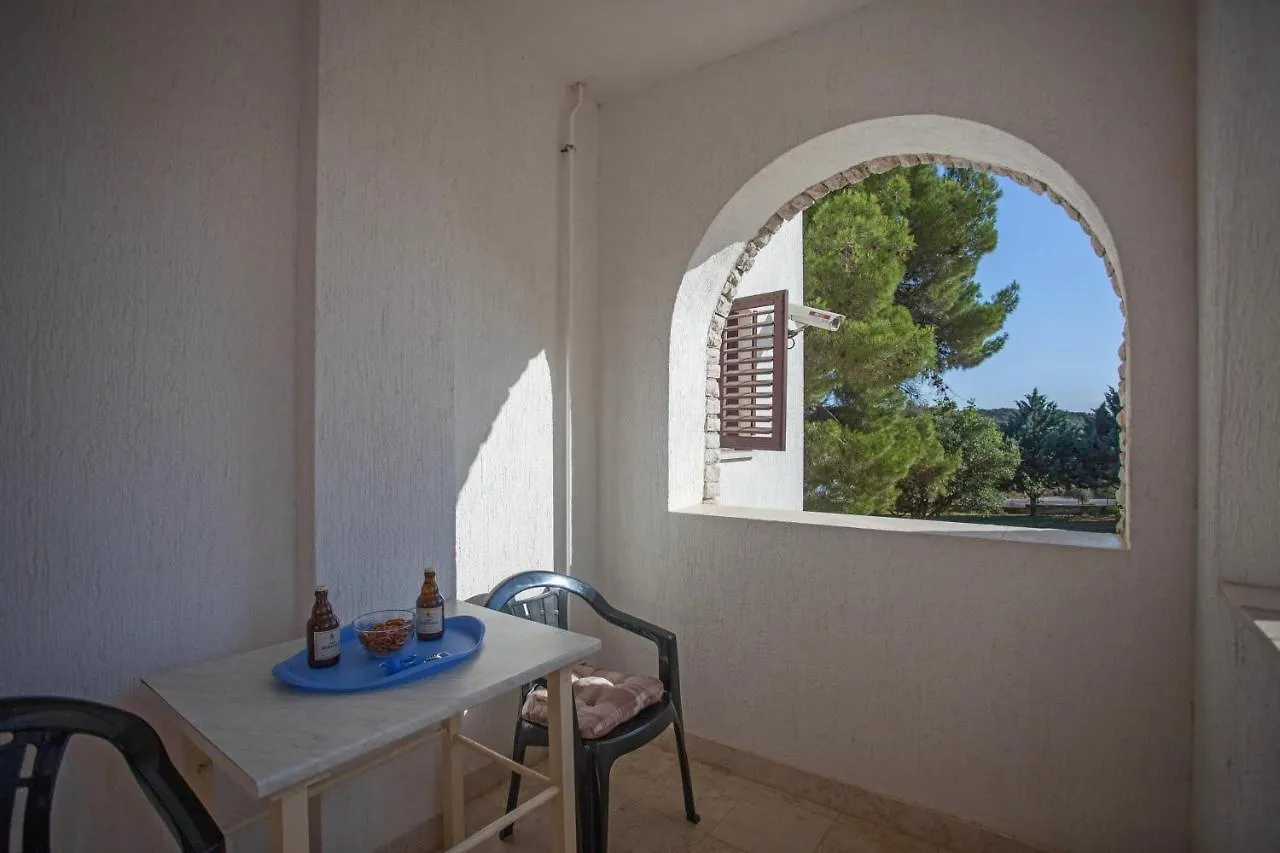 Apartments And Room Agata Banjole
