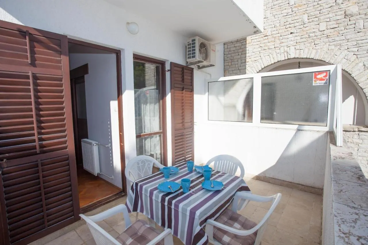 Apartments And Room Agata Banjole