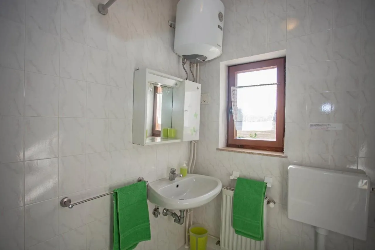 באניולה Apartments And Room Agata קרואטיה