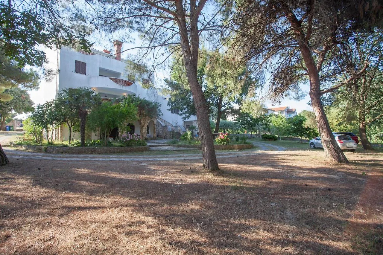 Apartments And Room Agata Banjole